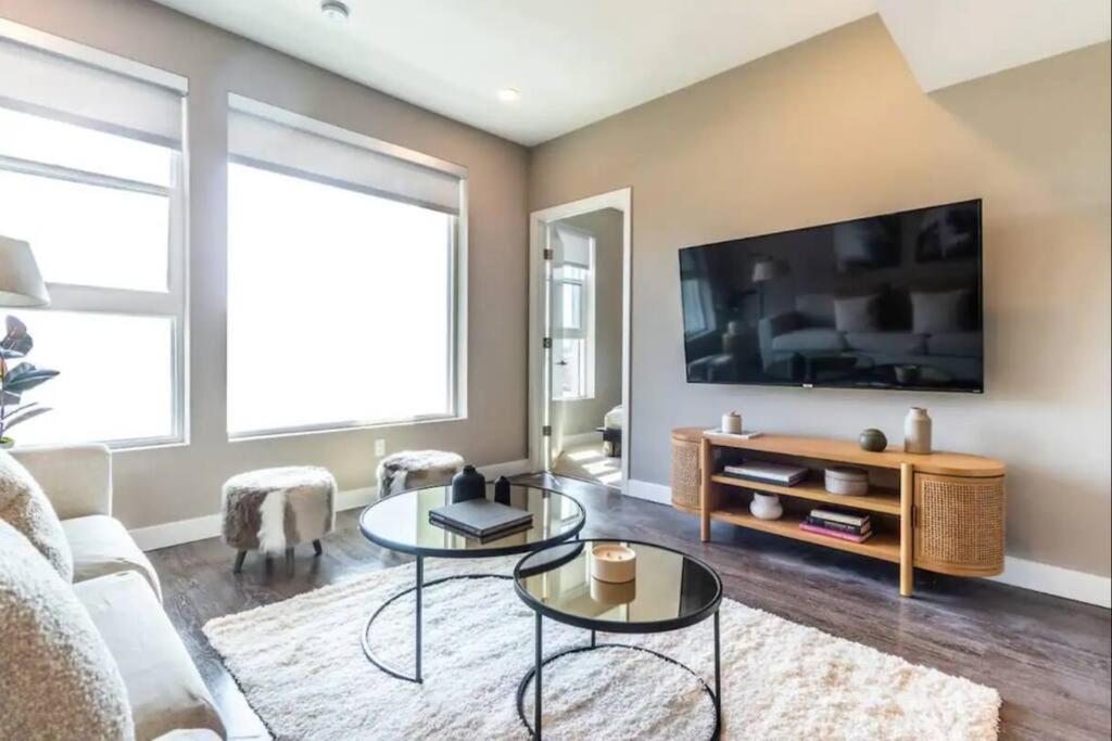 Comfortable & Spacious 2Bdr - 2Bth For 4 Guests In Hollywood Apartment Los Angeles Luaran gambar